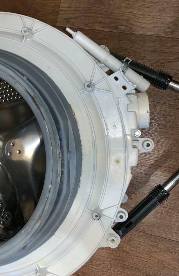 Замена амортизаторов Барабан с амортизаторами